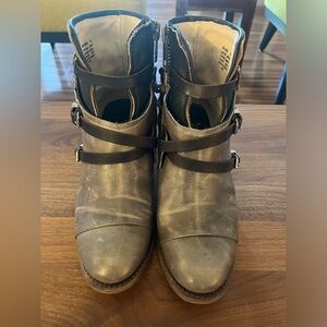 Freebird Grey Multi Crue